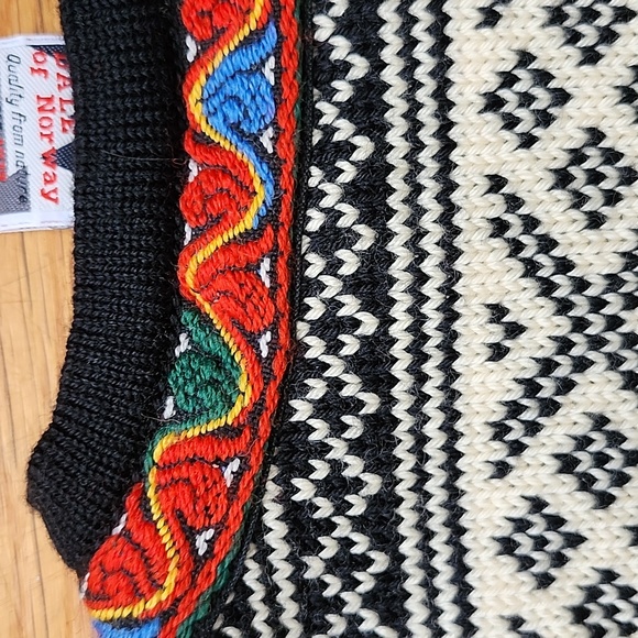 Dale Of Norway 100% Wool Sweater, 8 - Picture 9 of 9